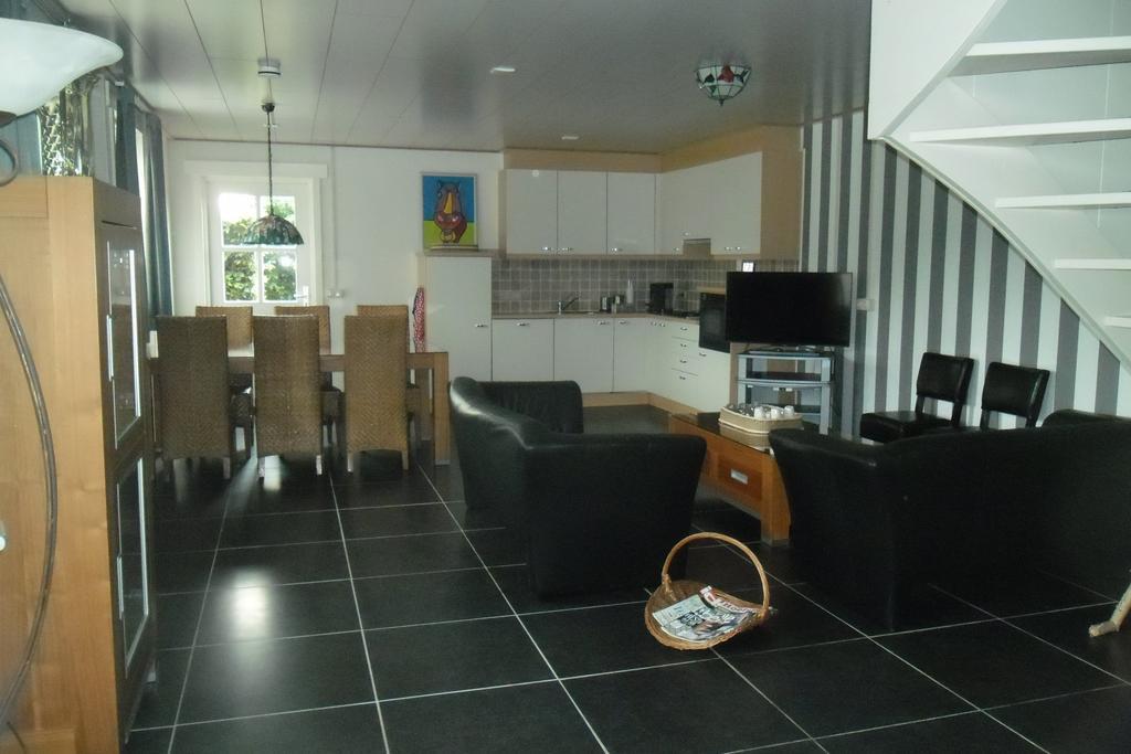 Herkenhoek 3 Bedroom Apartement Heeswijk-Dinther Kültér fotó